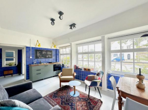 Apartment in former Bathhouse. Free Parking